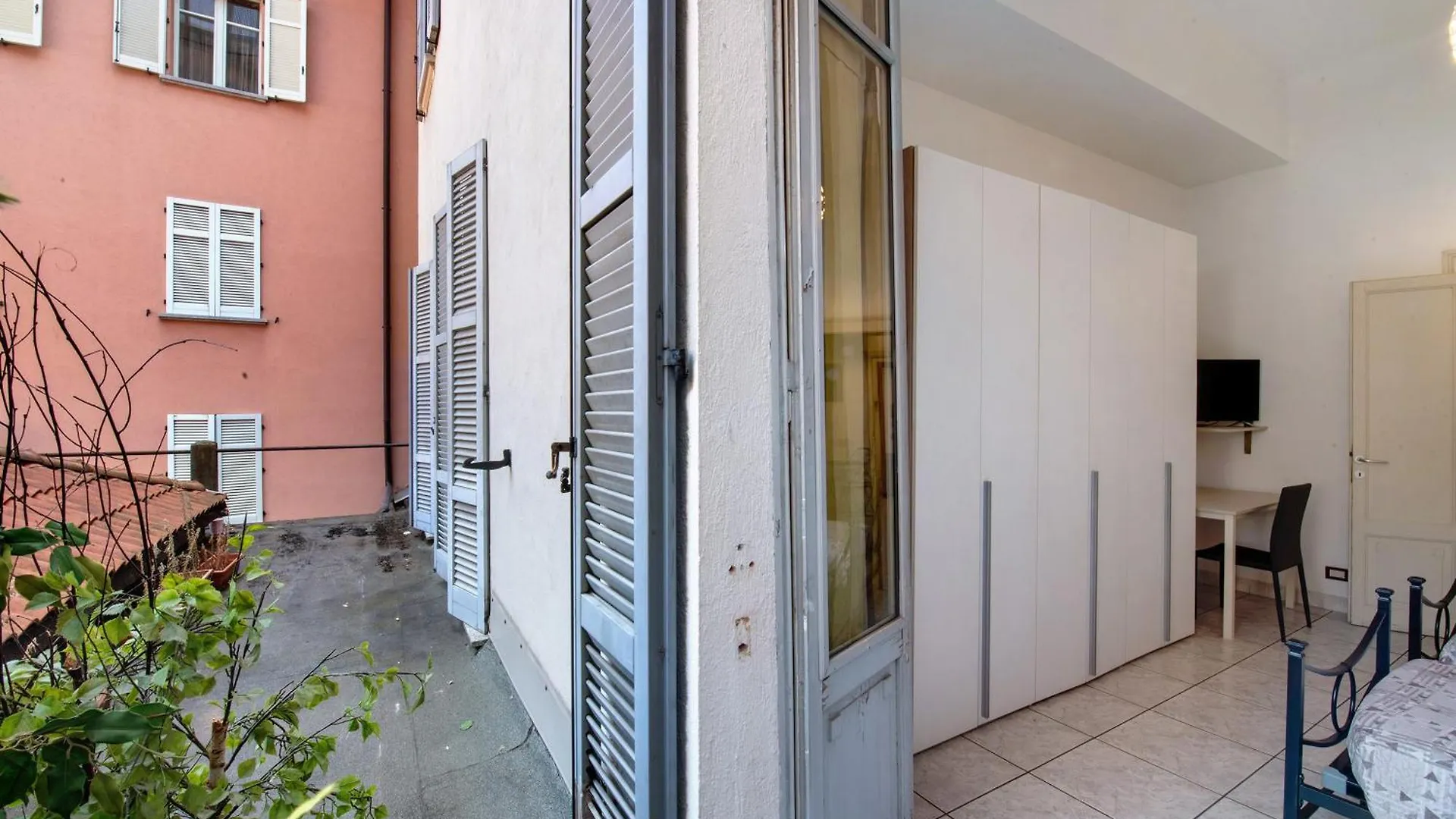 Apartment Appartamento In Centro - Como Italien