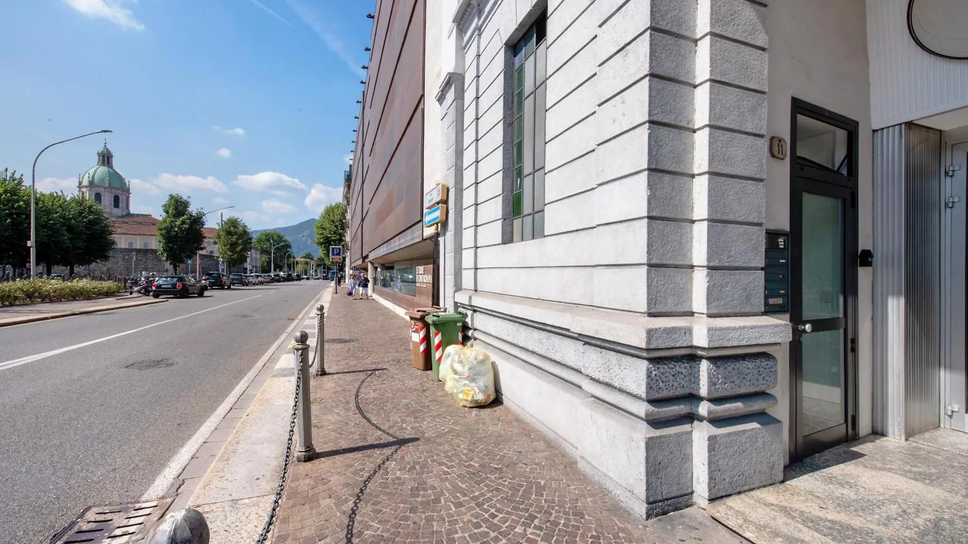 Appartamento In Centro - Como